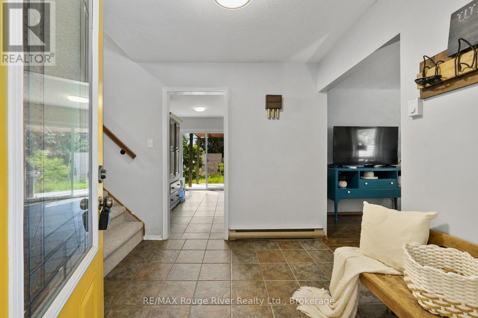 333 ARTHURS LANE - 18