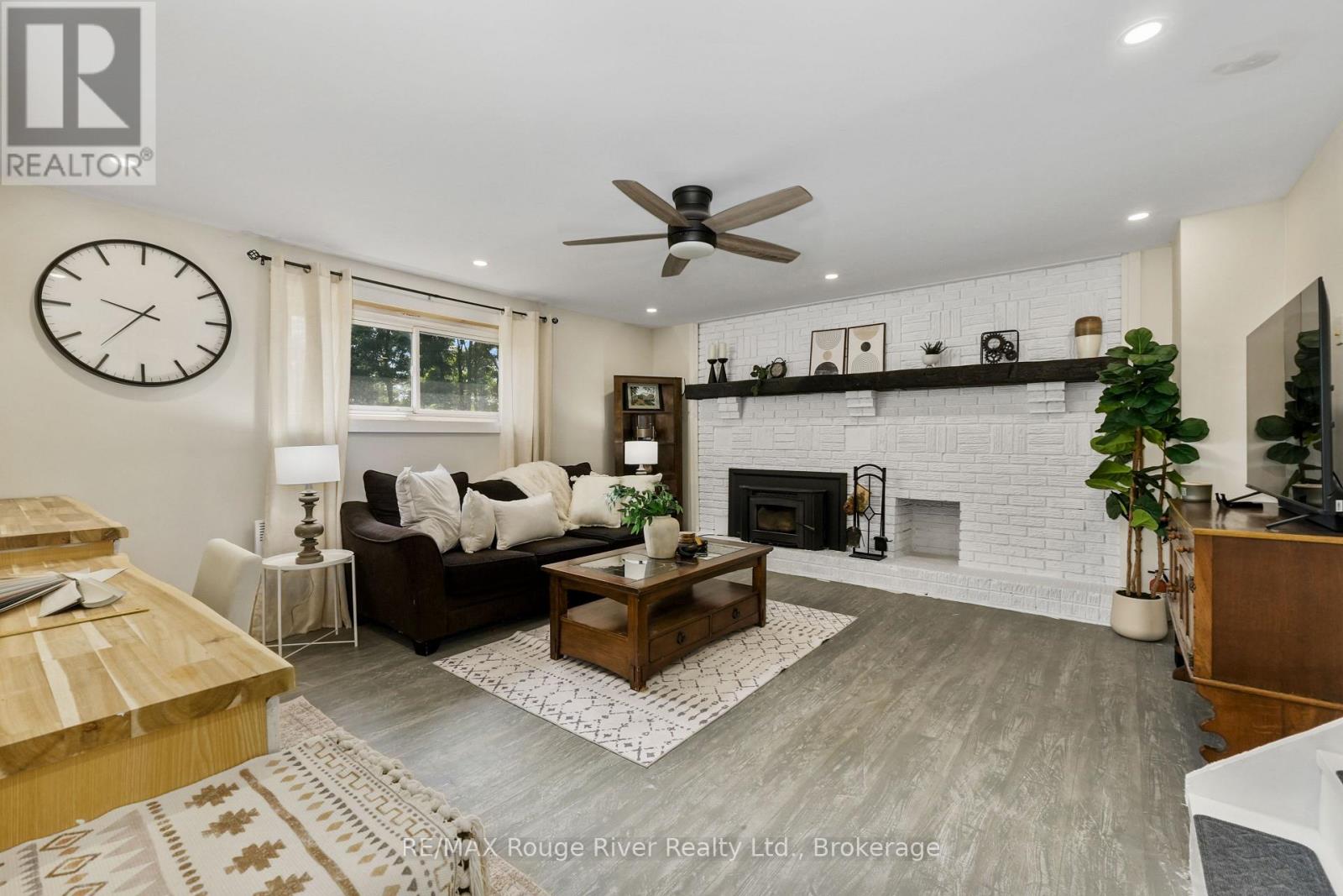333 ARTHURS LANE - 34