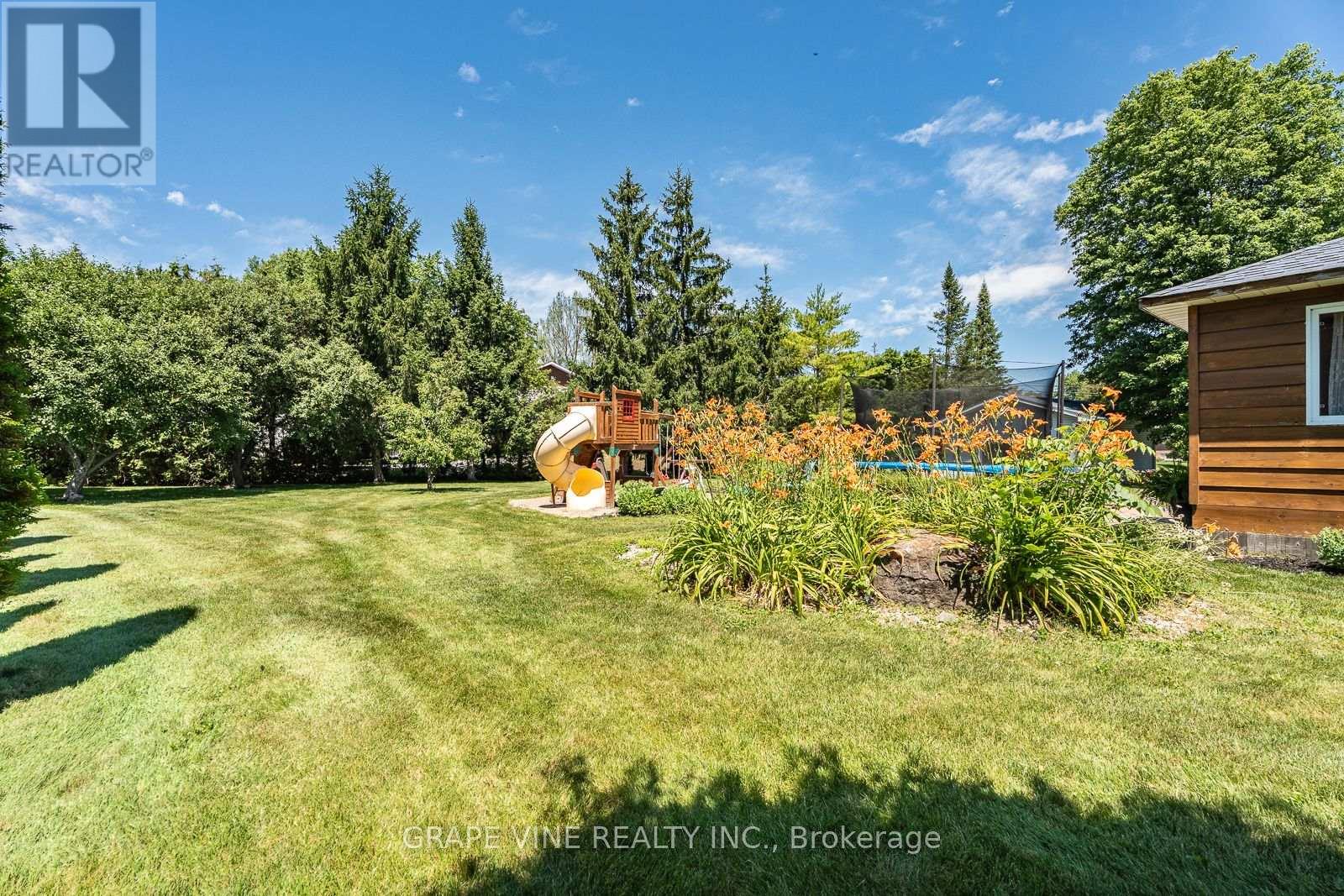 8391 ROWAN DR DRIVE, Ottawa. Luxury613. By Peter Sagos - Image 13