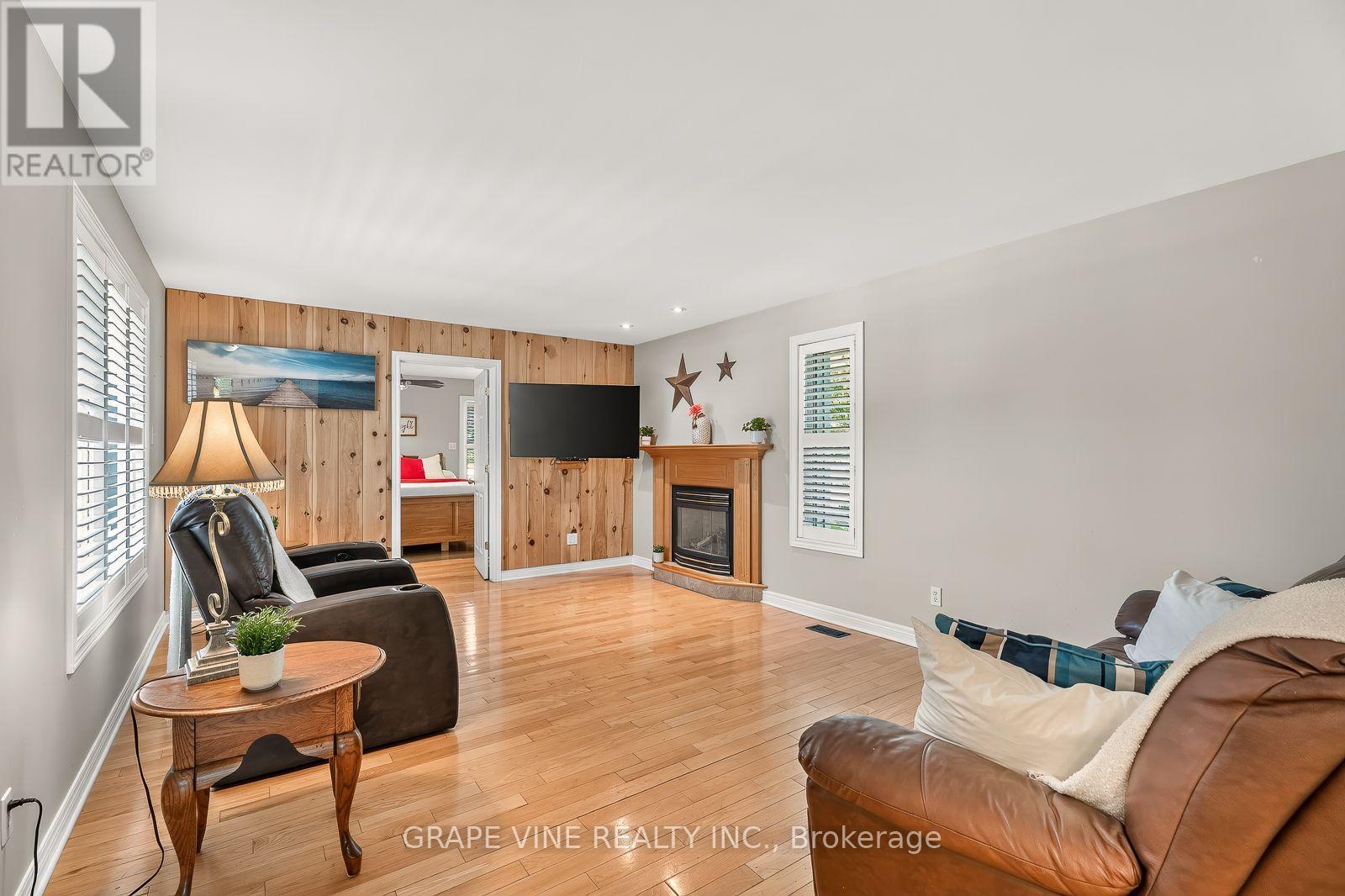 8391 ROWAN DR DRIVE, Ottawa. Luxury613. By Peter Sagos - Image 34