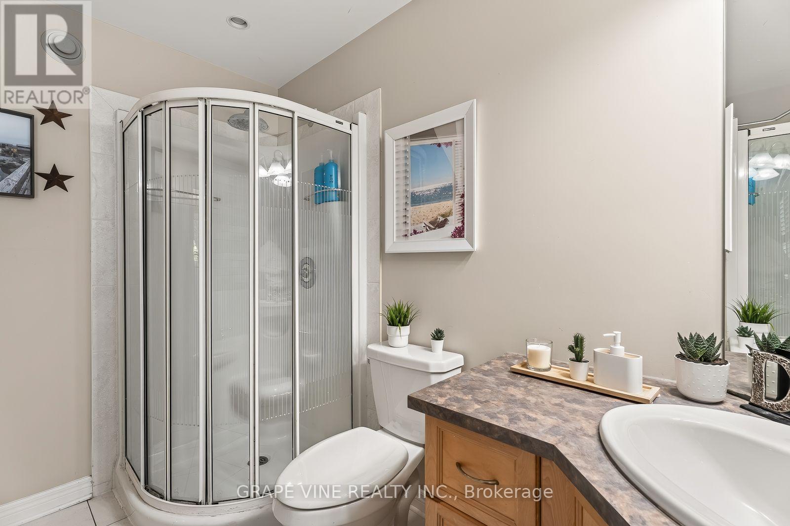 8391 ROWAN DR DRIVE, Ottawa. Luxury613. By Peter Sagos - Image 39