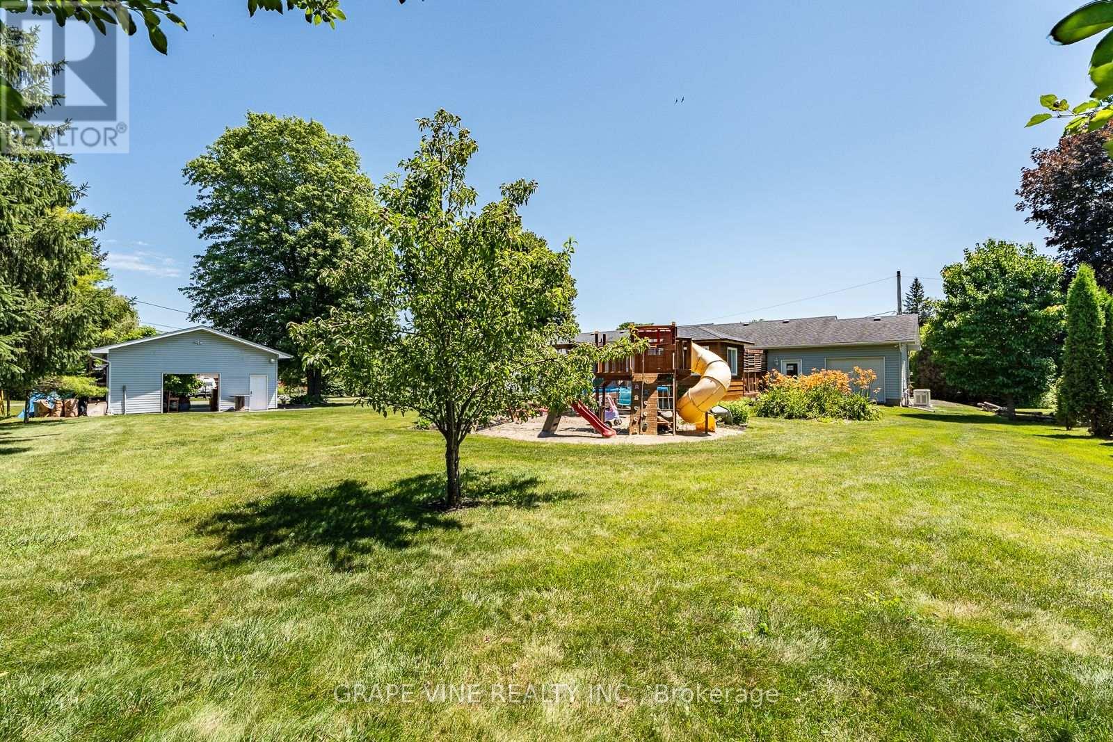 8391 ROWAN DR DRIVE, Ottawa. Luxury613. By Peter Sagos - Image 6