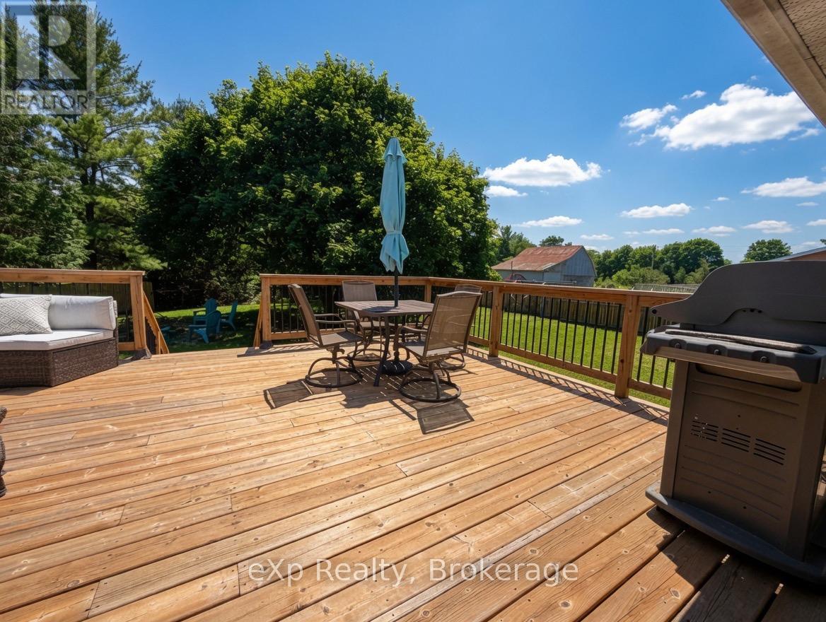 160 WESTFALL CRESCENT - 11