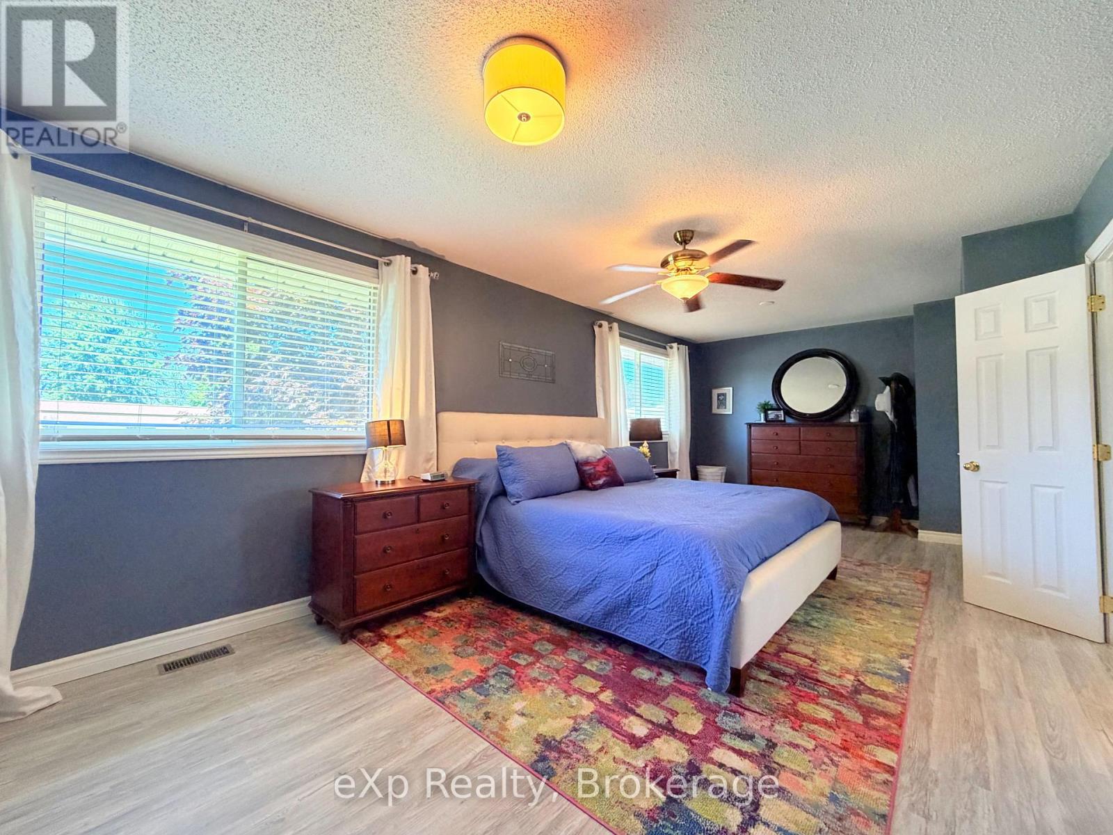 160 WESTFALL CRESCENT - 9