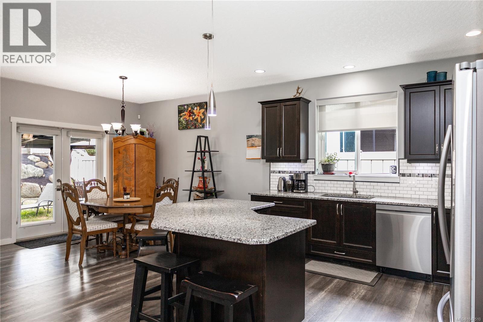 117 Strathcona Way - 18