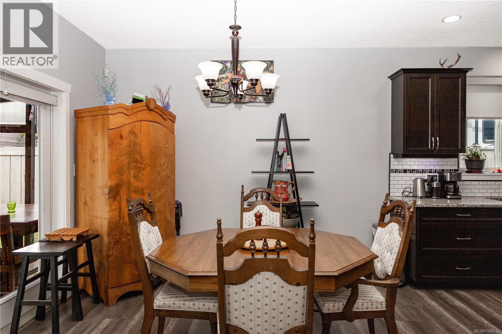 117 Strathcona Way - 21