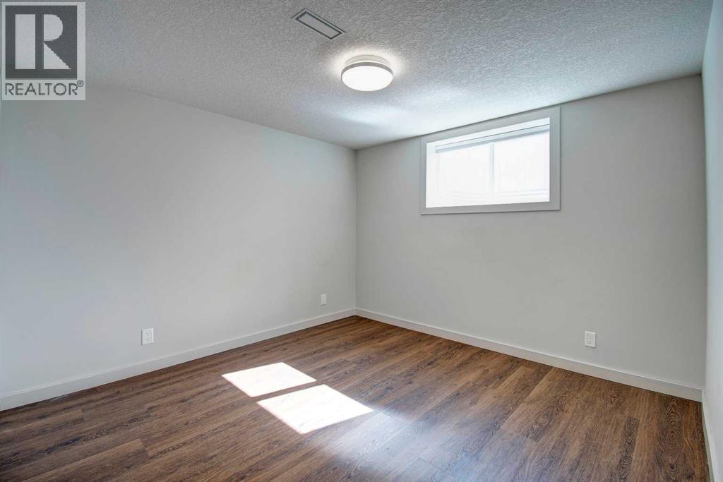 4319 Greenview Drive NE - 21