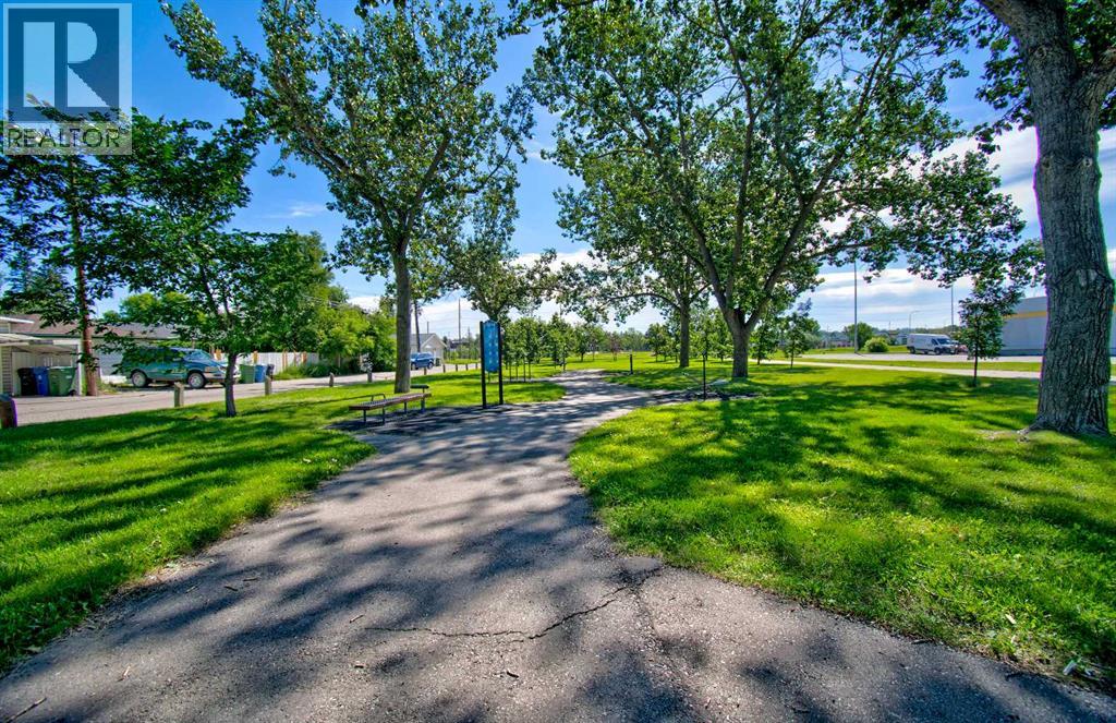 4319 Greenview Drive NE - 32