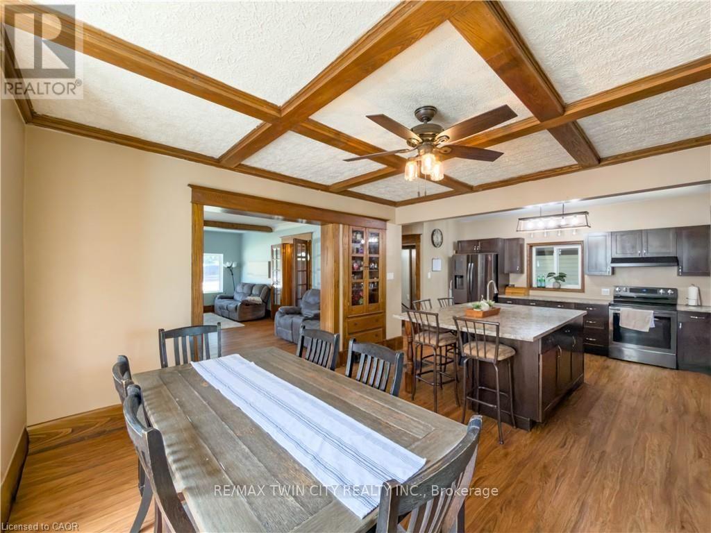 10 HILLCREST STREET W - 13