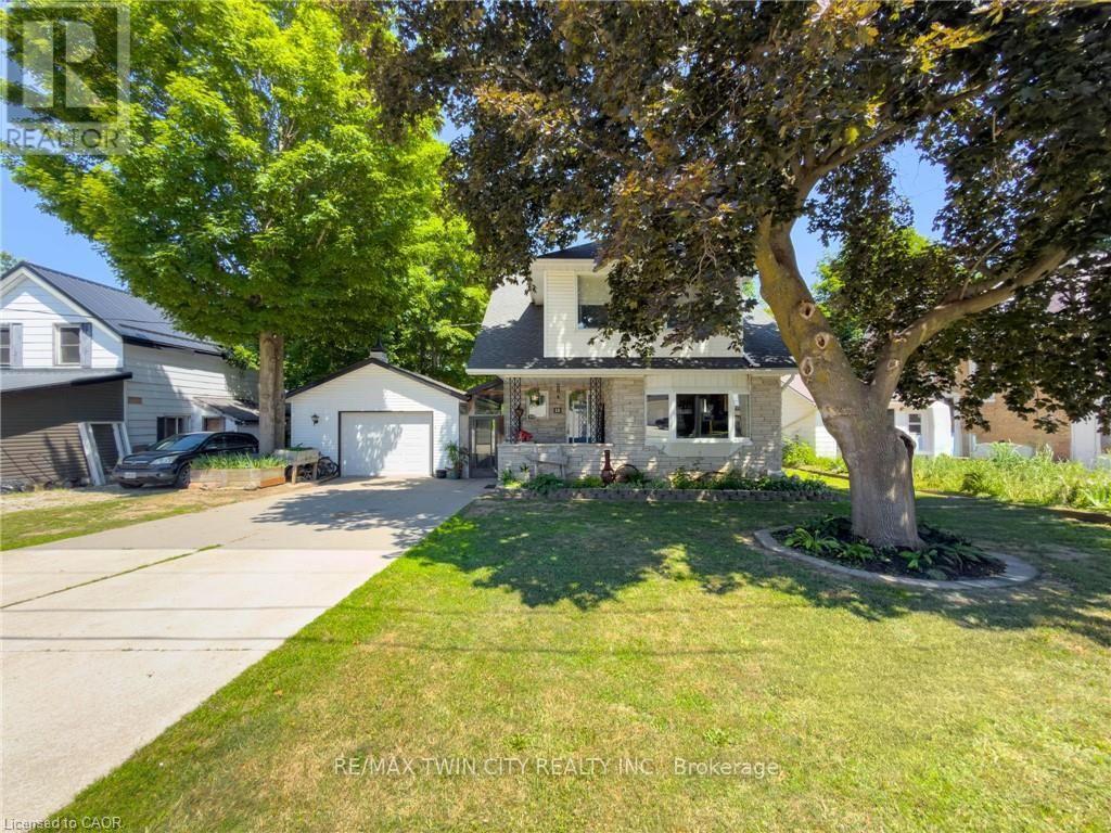 10 HILLCREST STREET W - 7