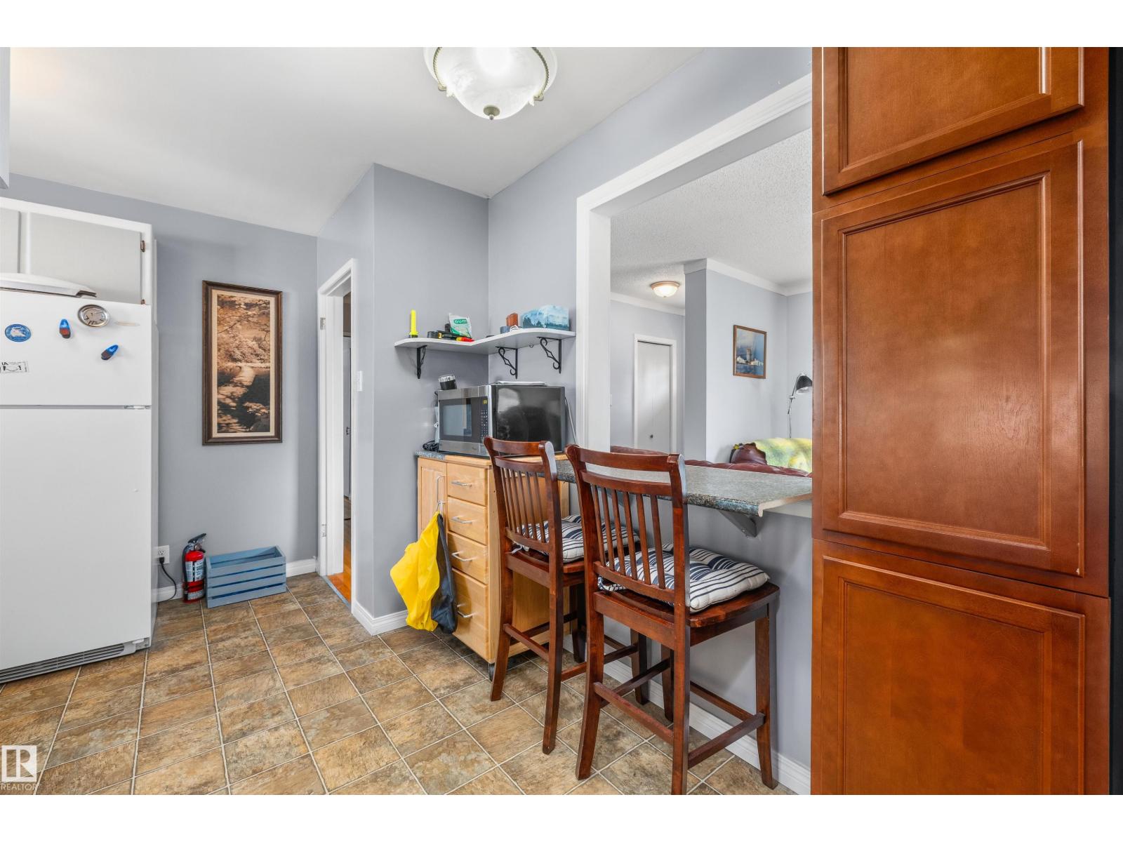 10534 163 ST NW - 15