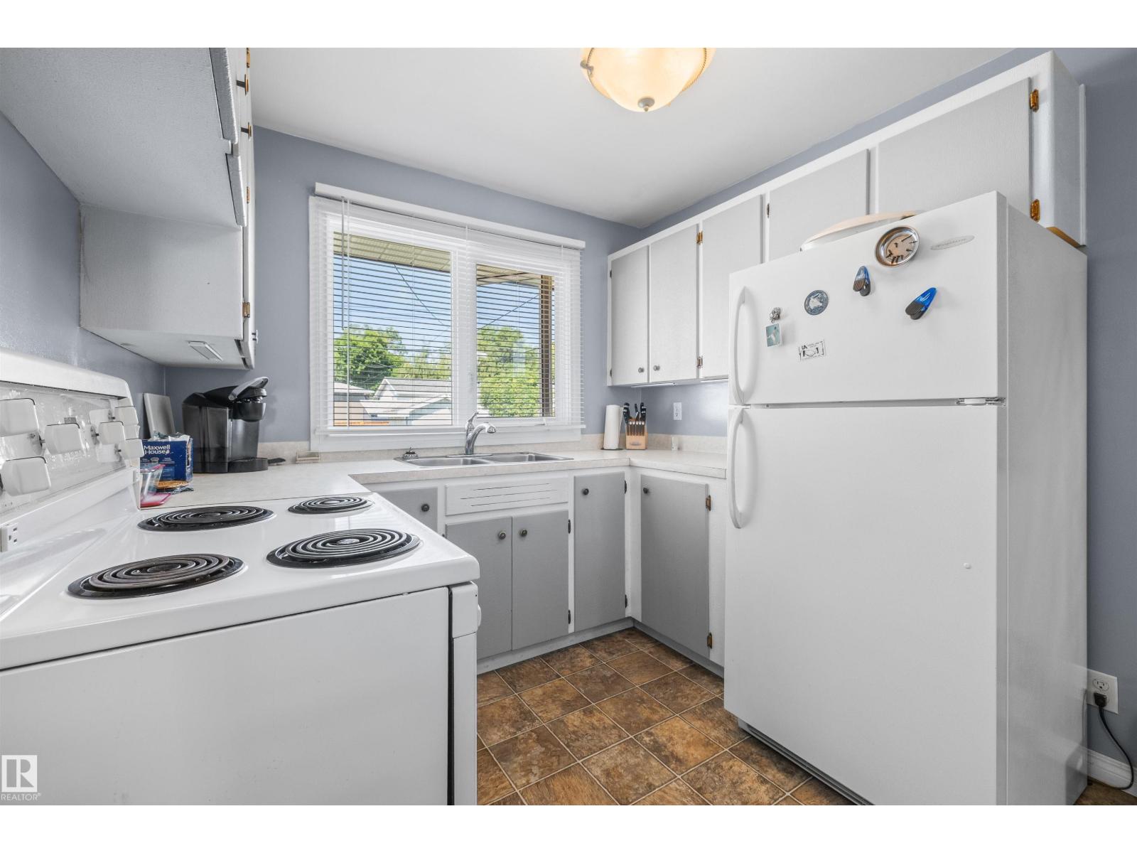 10534 163 ST NW - 13