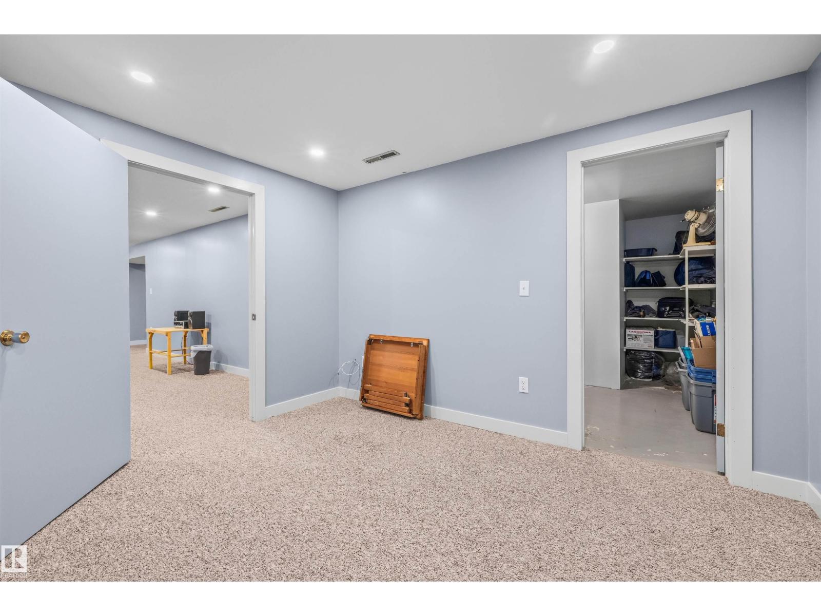 10534 163 ST NW - 27