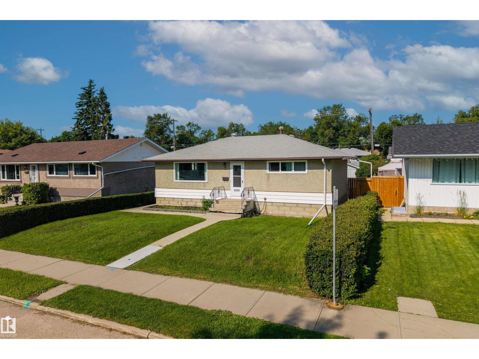 10534 163 ST NW - 2