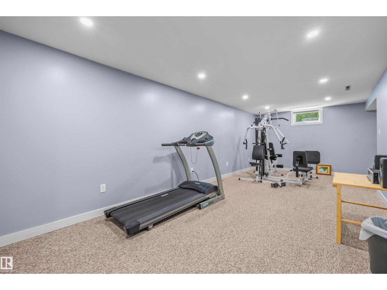 10534 163 ST NW - 25