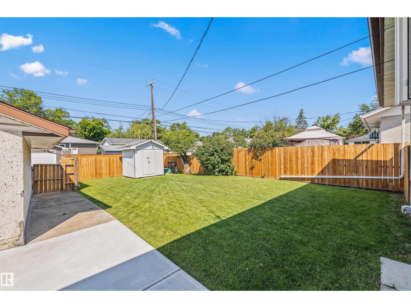 10534 163 ST NW - 32