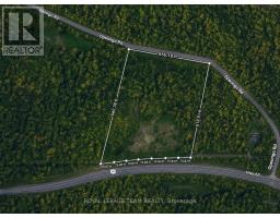 00 60 Highway, Madawaska Valley, ON K0J1B0 Photo 12