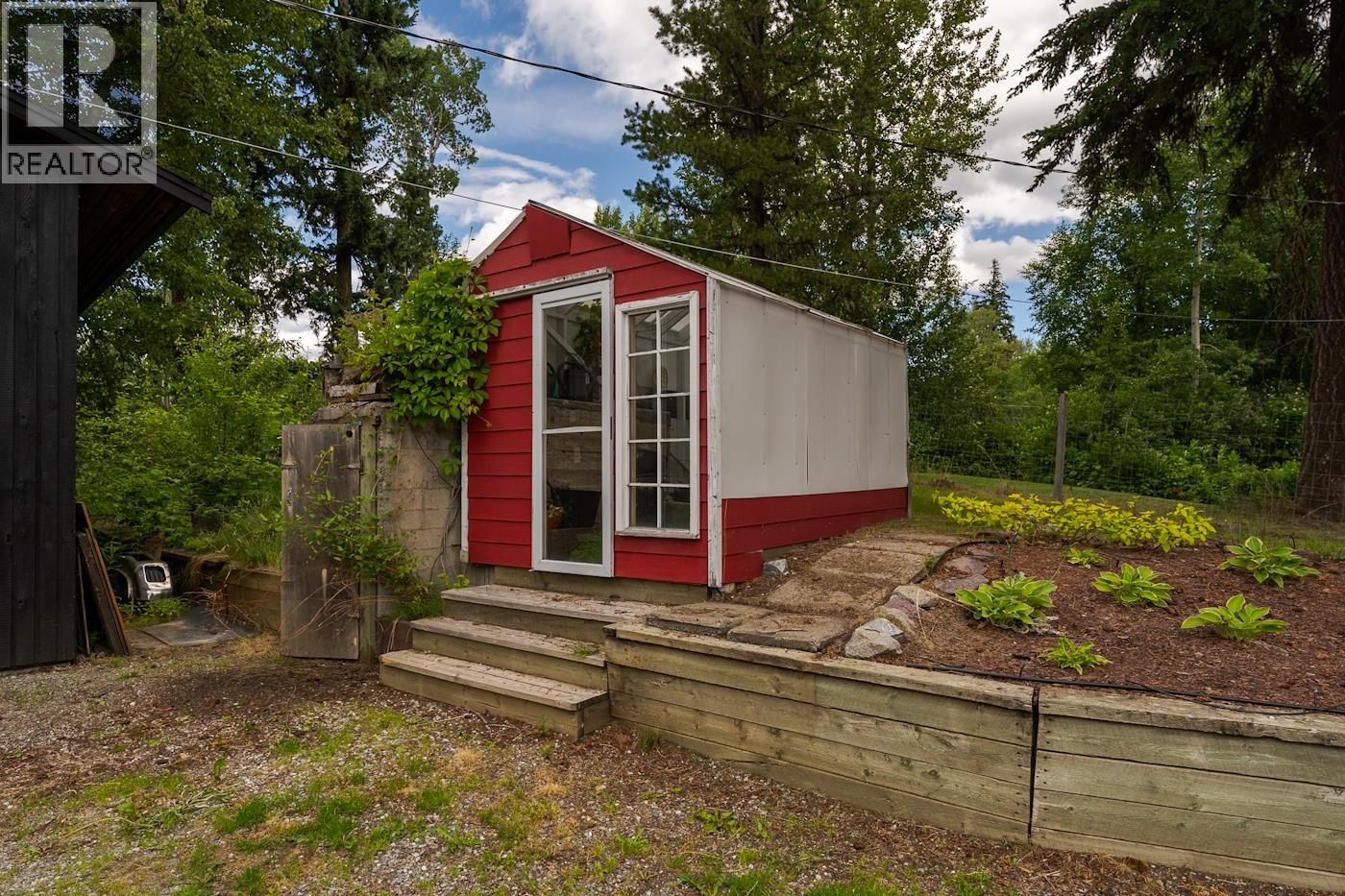 9875 LAKESHORE DRIVE - 37