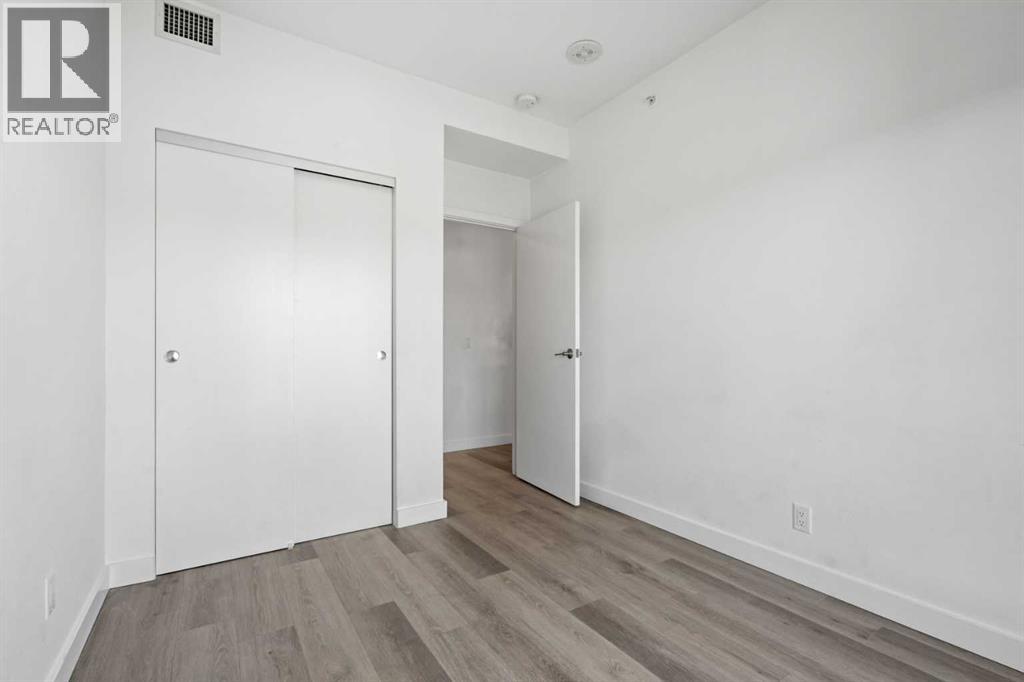 #401 455 1 Avenue NE - 13