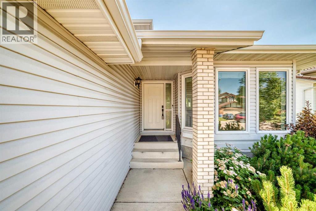 123 Wood Valley Drive SW, Woodbine, Calgary photo 2