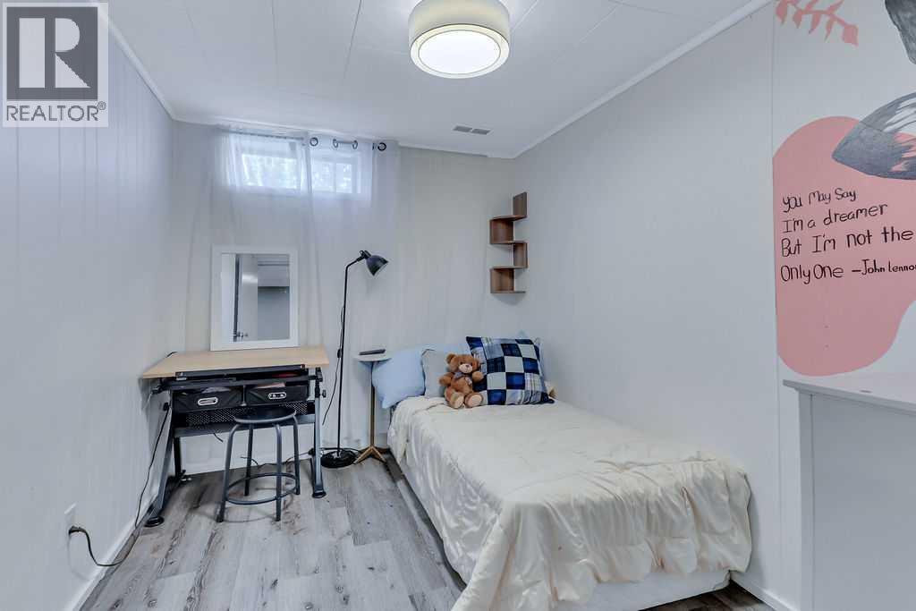 Listing photo – 4 Anders Street, Red Deer
