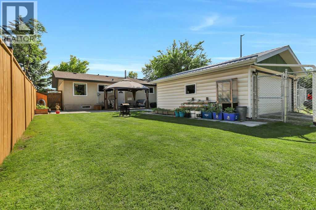 Listing photo – 4 Anders Street, Red Deer