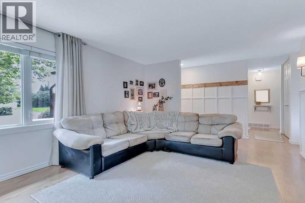 Listing photo – 4 Anders Street, Red Deer