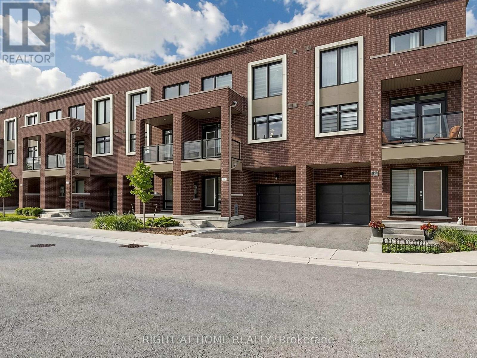 23 MONEYPENNY PLACE - 2