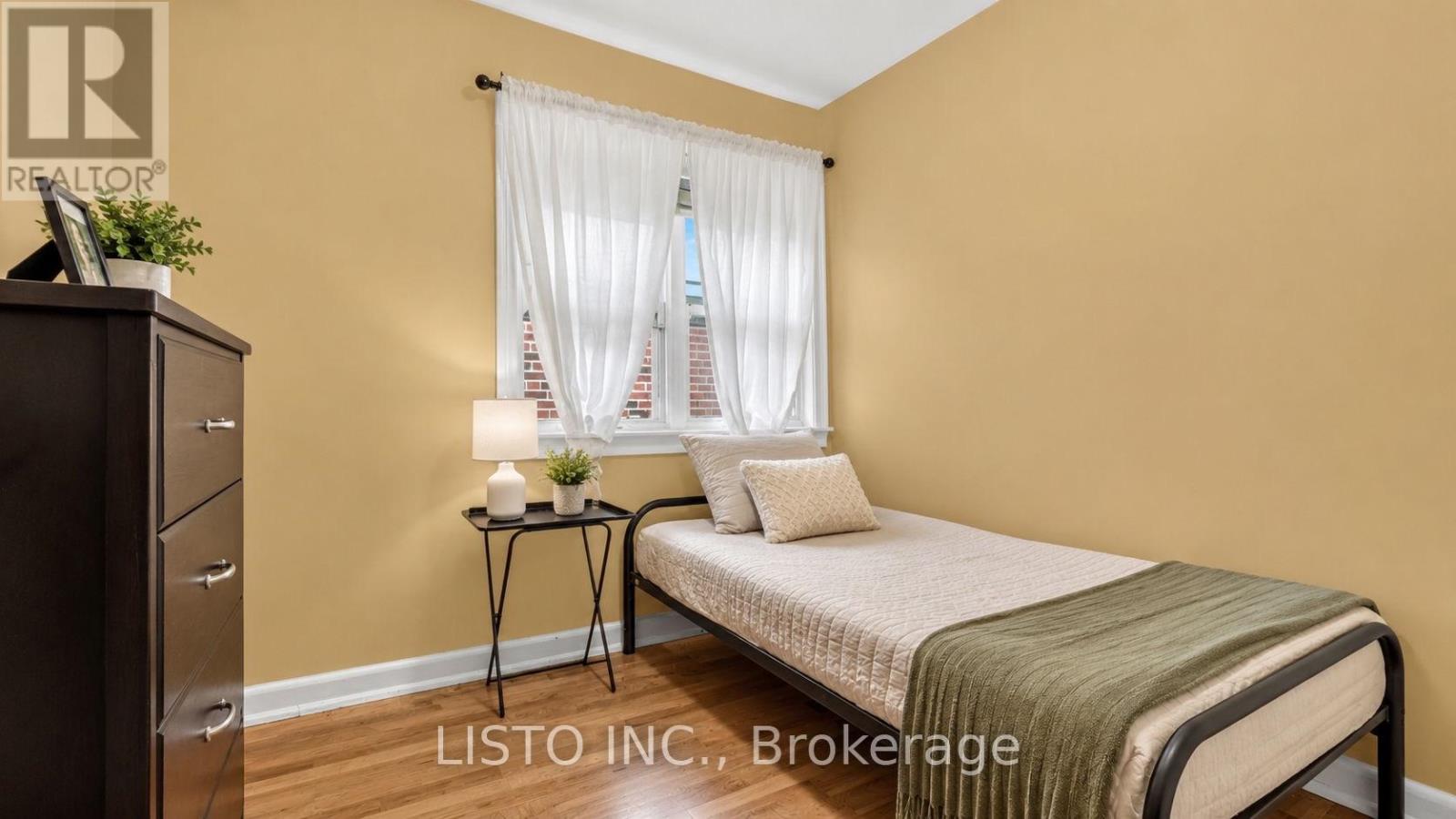 20 TILBURY DRIVE - 18