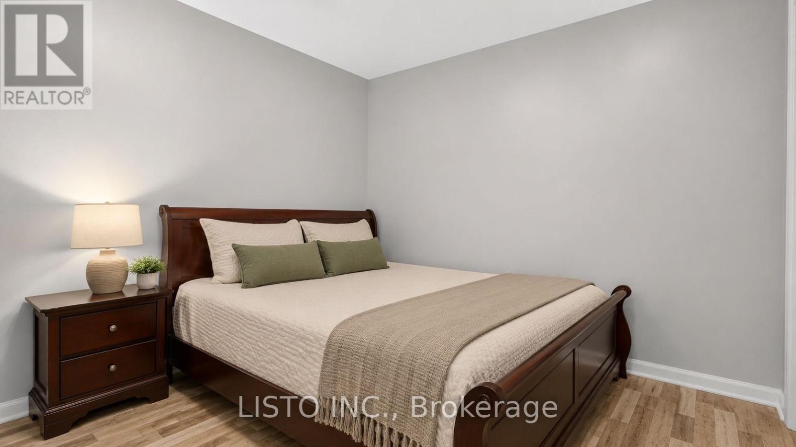 20 TILBURY DRIVE - 15