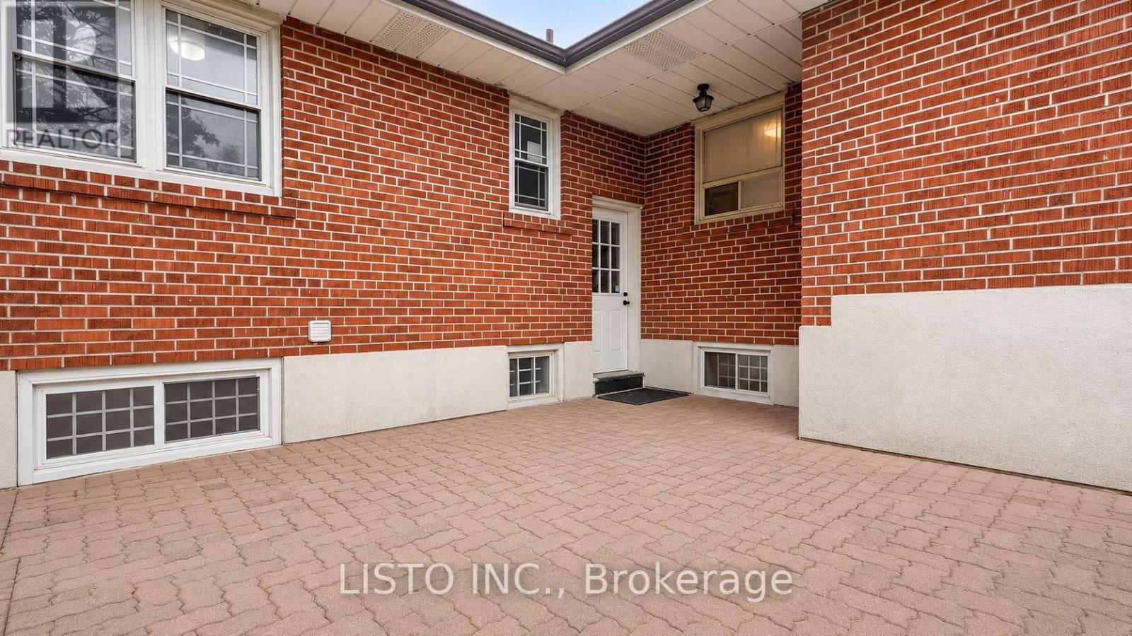 20 TILBURY DRIVE - 21