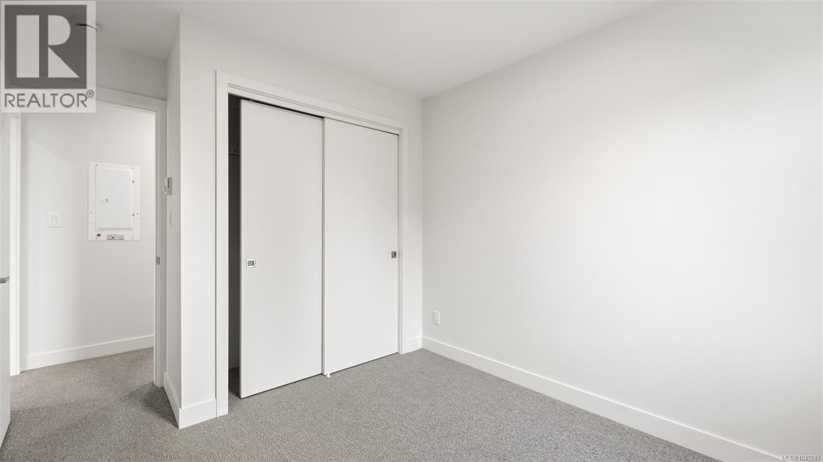 #5202 4201 Tyndall Ave - 11