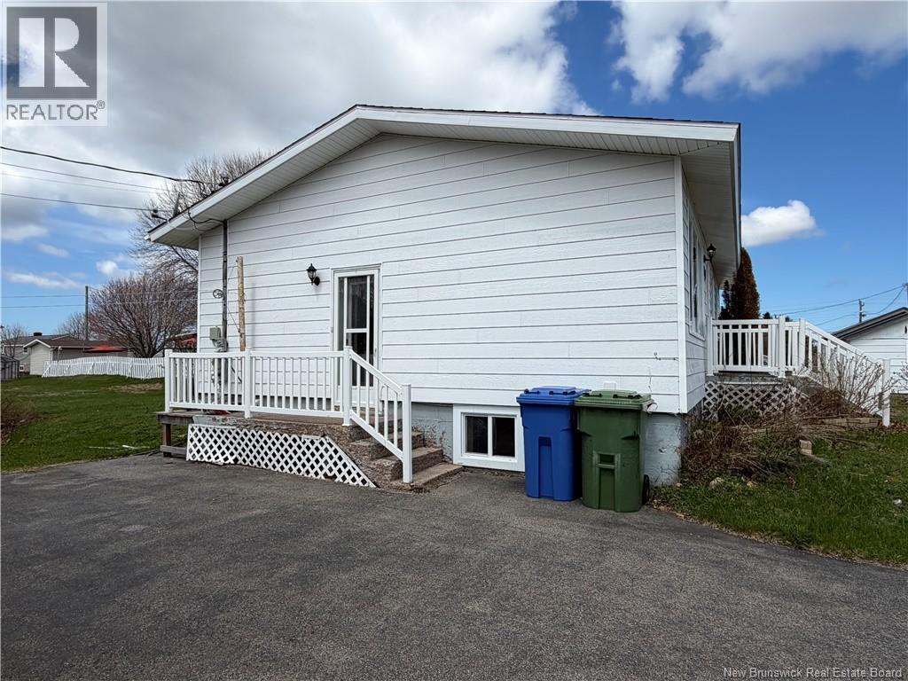 18 Jeux De LAcadie Street - 4
