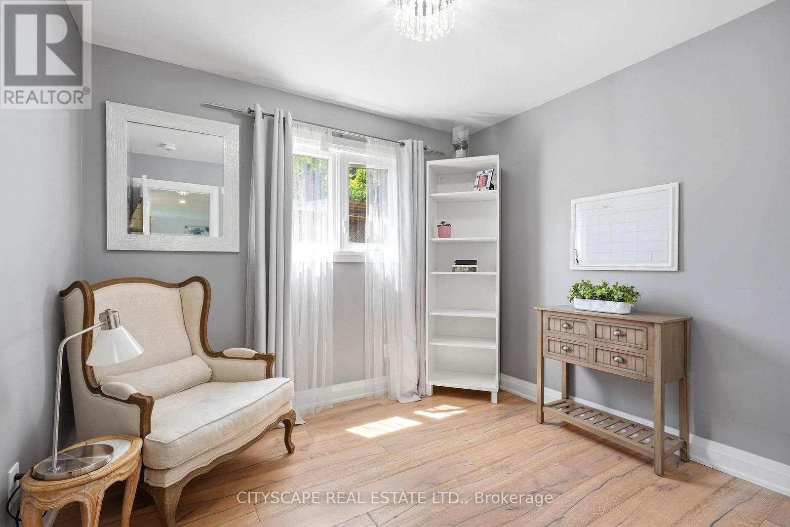 44 STONEHILL BOULEVARD - 10