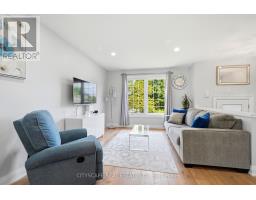 Bedroom 3 - 44 Stonehill Boulevard, East Gwillimbury, ON L9N1E3 Photo 6