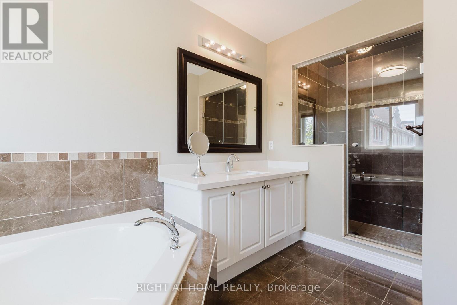 5294 ROADSIDE WAY - 35