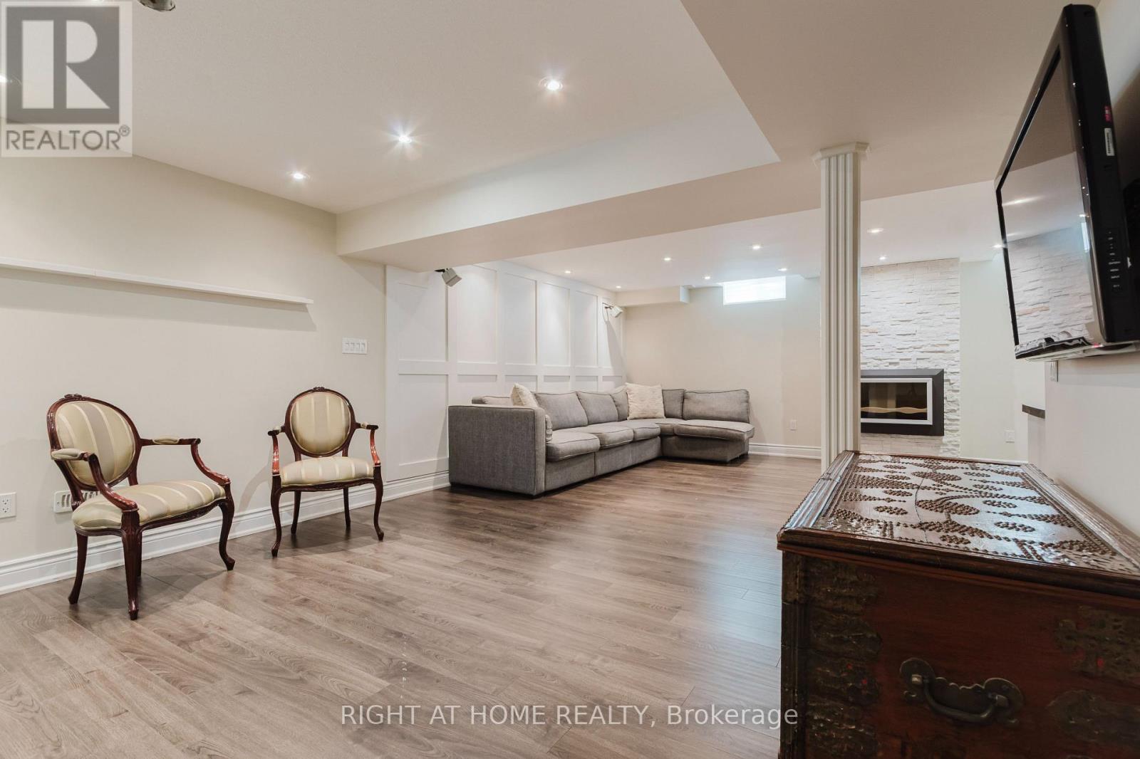 5294 ROADSIDE WAY - 40