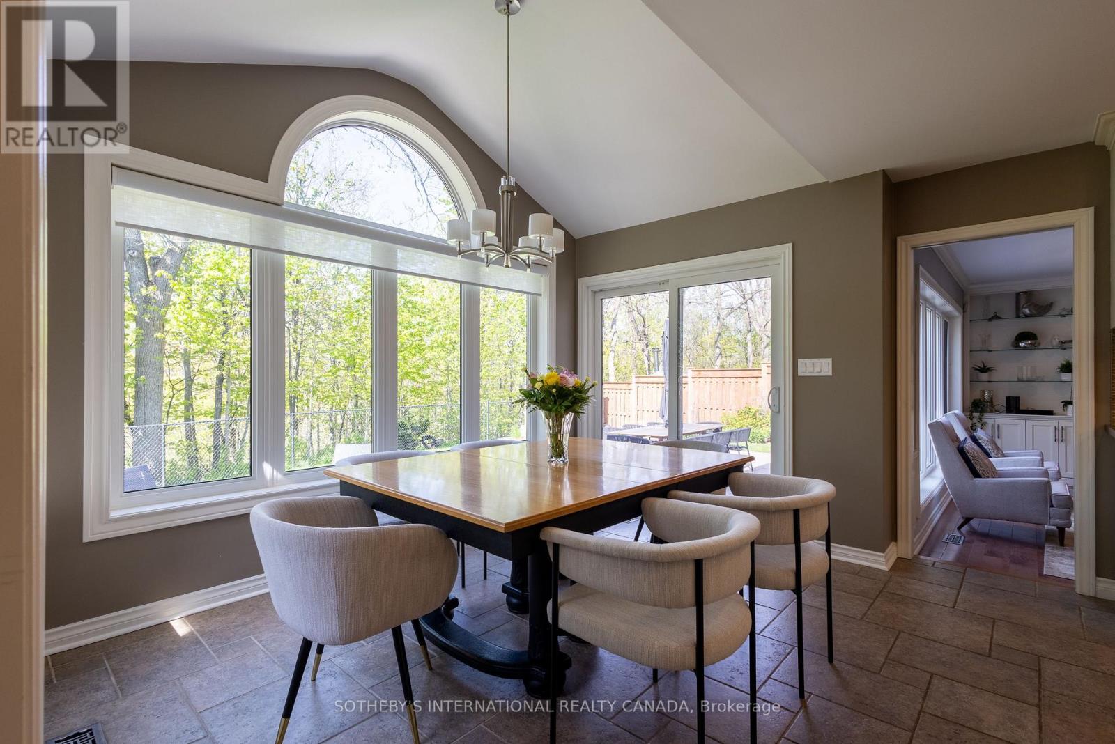 23 FRANCIS CREEK BOULEVARD - 12