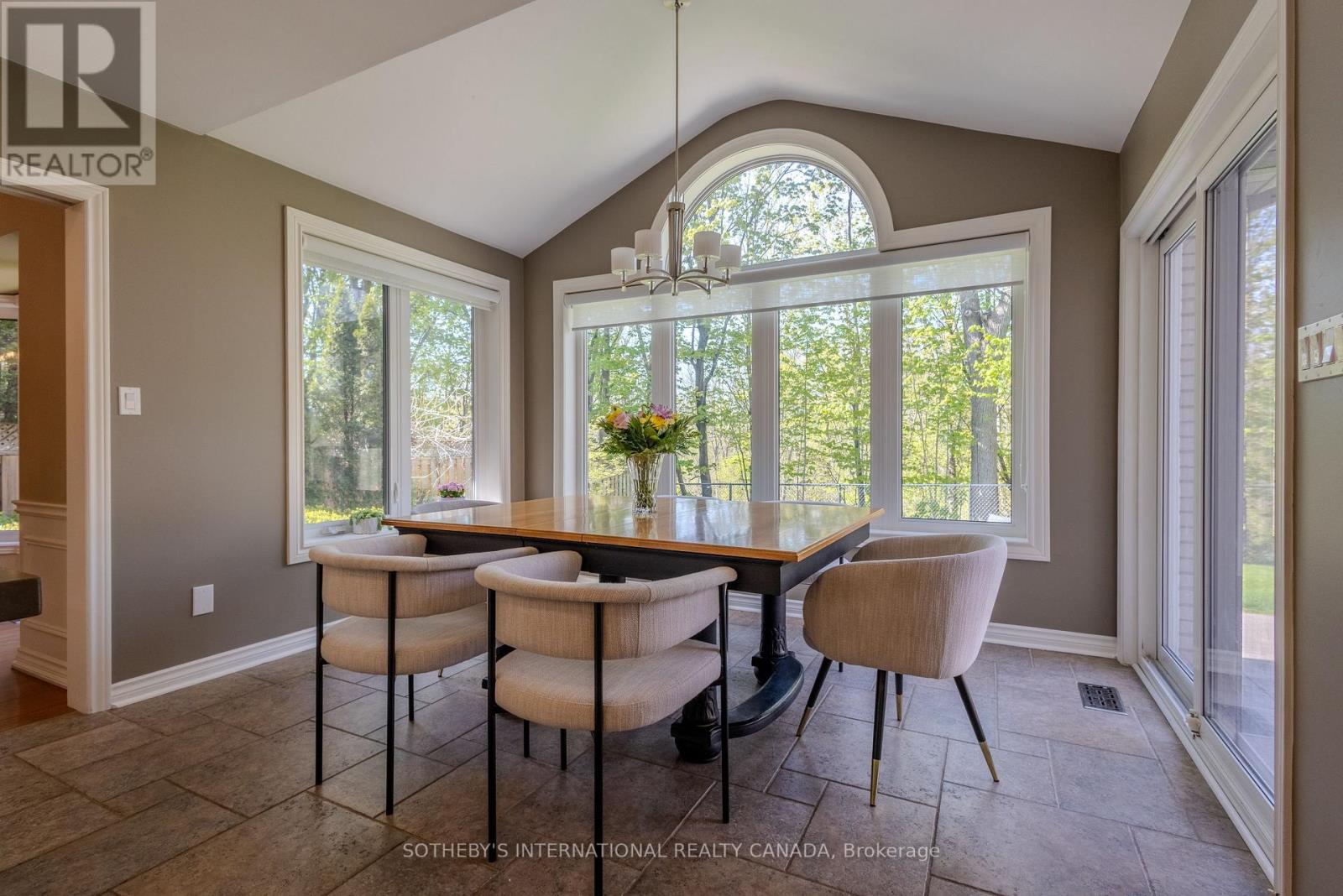 23 FRANCIS CREEK BOULEVARD - 13
