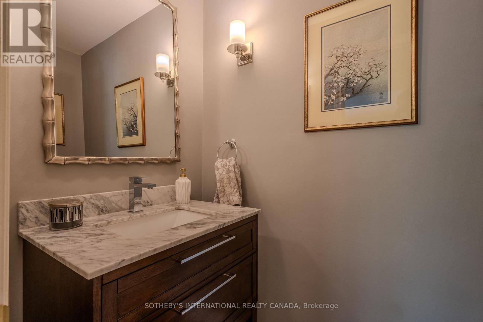 23 FRANCIS CREEK BOULEVARD - 17