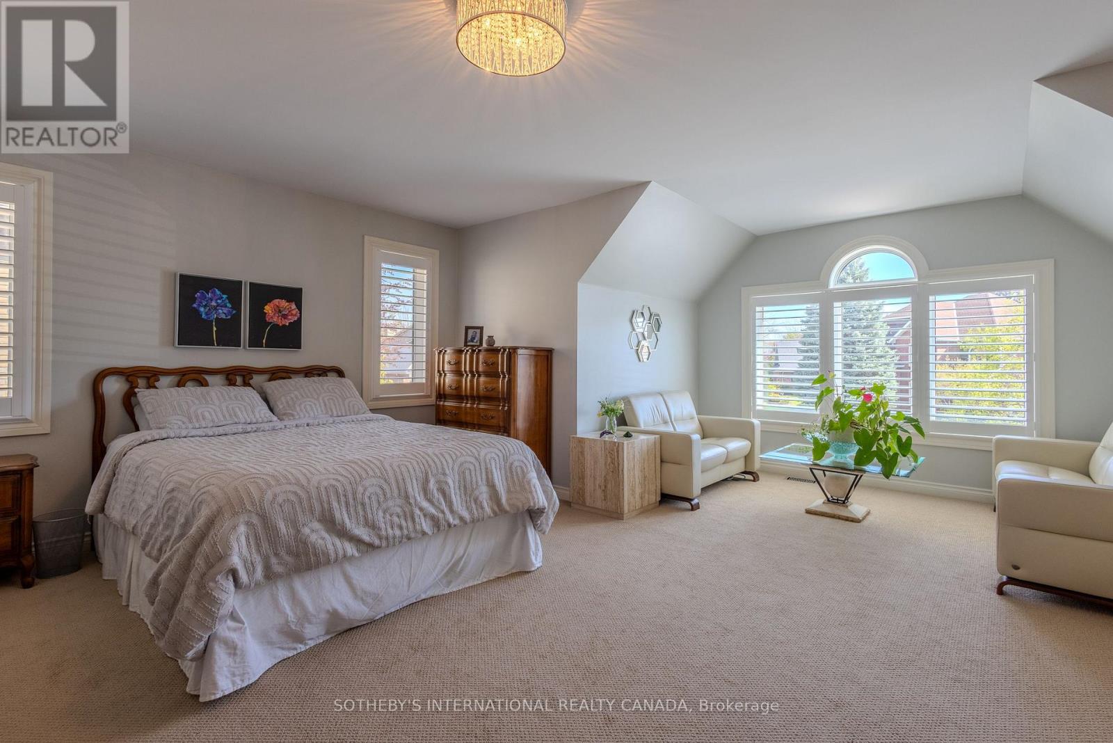 23 FRANCIS CREEK BOULEVARD - 27