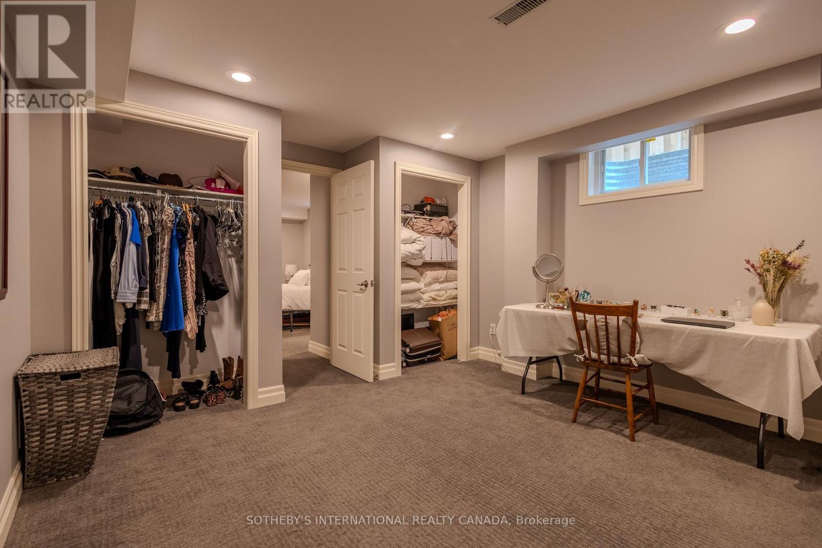 23 FRANCIS CREEK BOULEVARD - 41