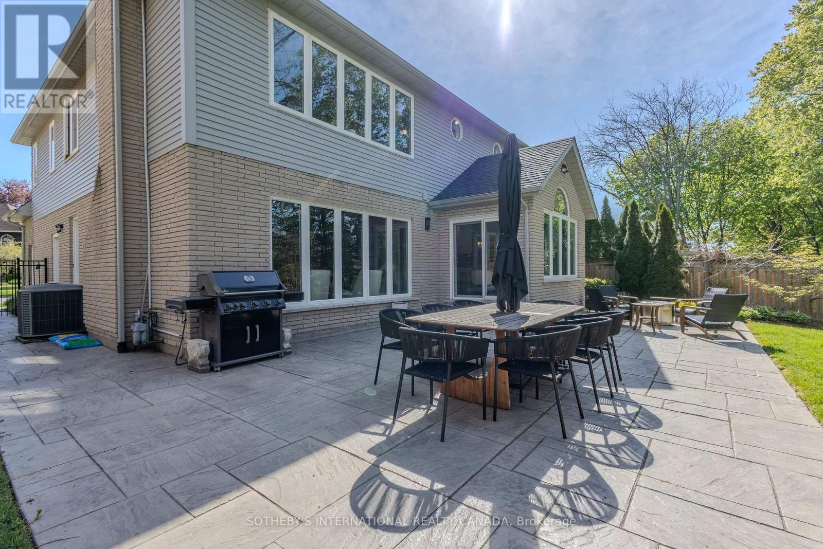 23 FRANCIS CREEK BOULEVARD - 44