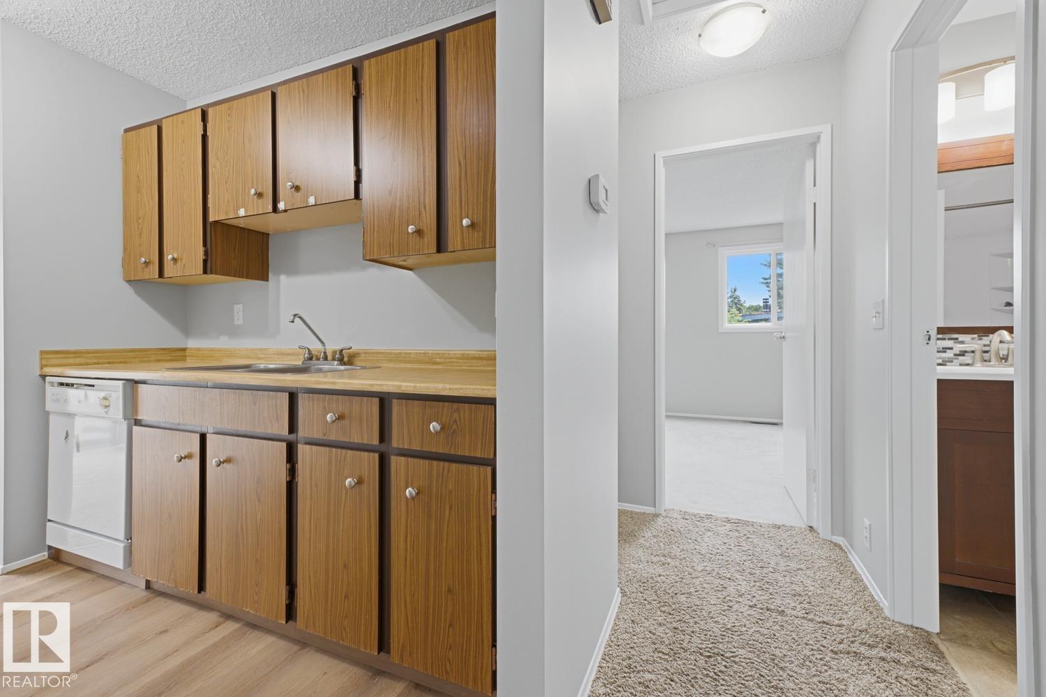 5514 93A AV NW - 16