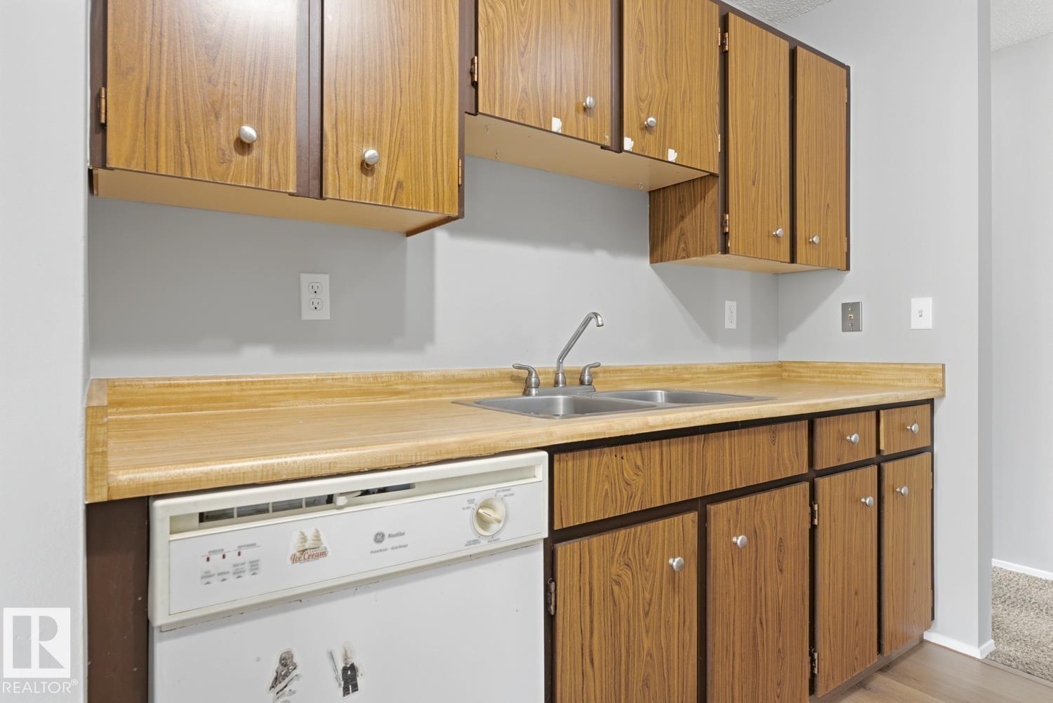 5514 93A AV NW - 14