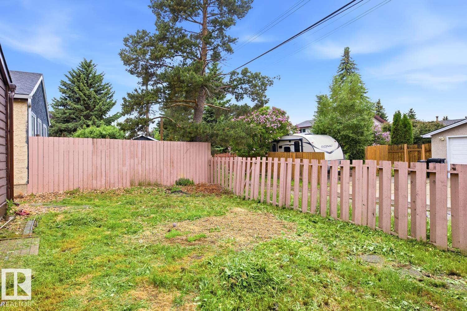5514 93A AV NW - 29