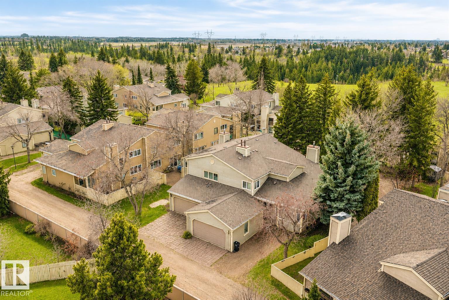1027 109 ST NW - 2