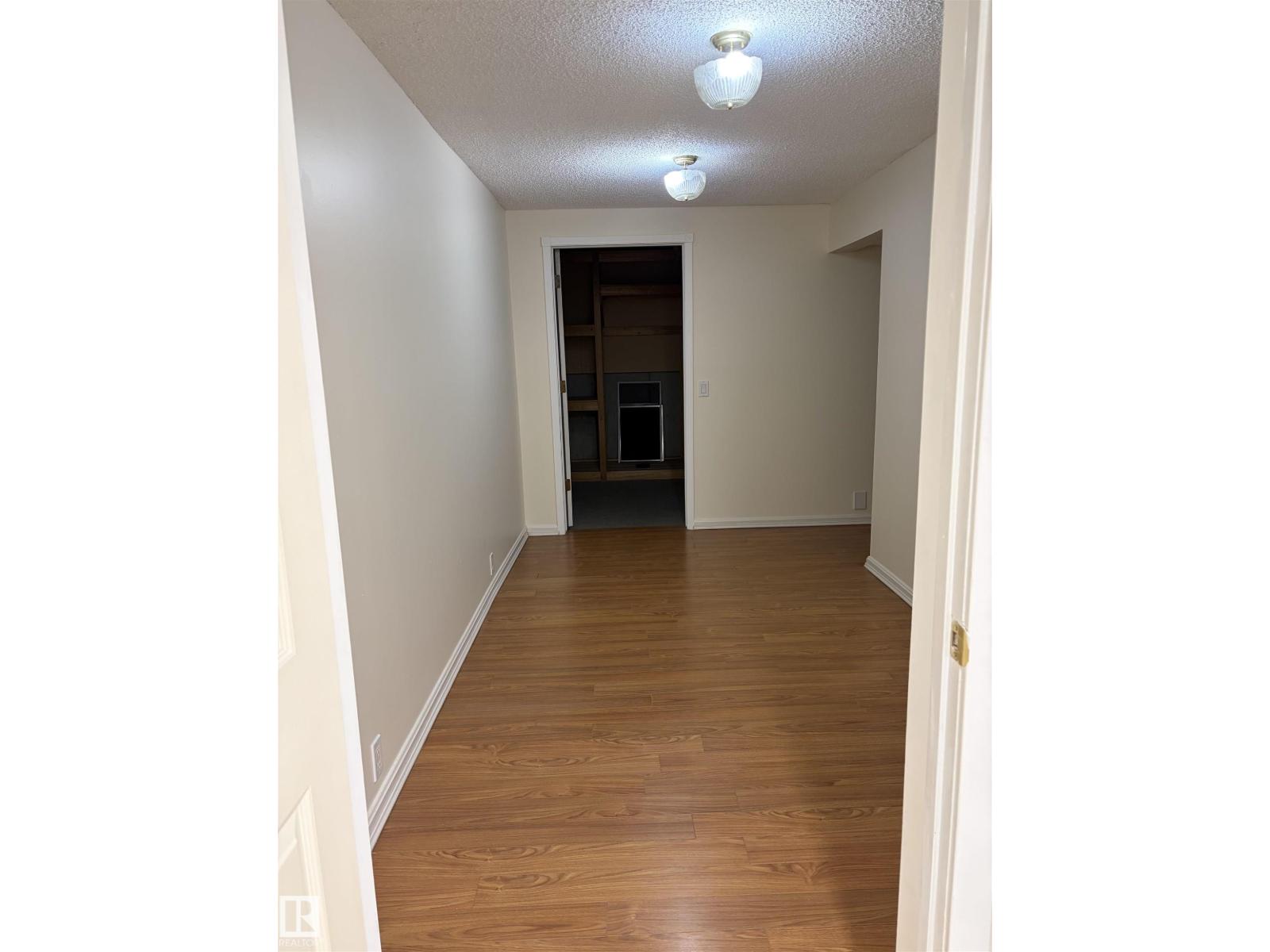 1027 109 ST NW - 42