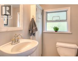 798 Fisher Road, Gibsons, BC V0N1V1 Photo 27