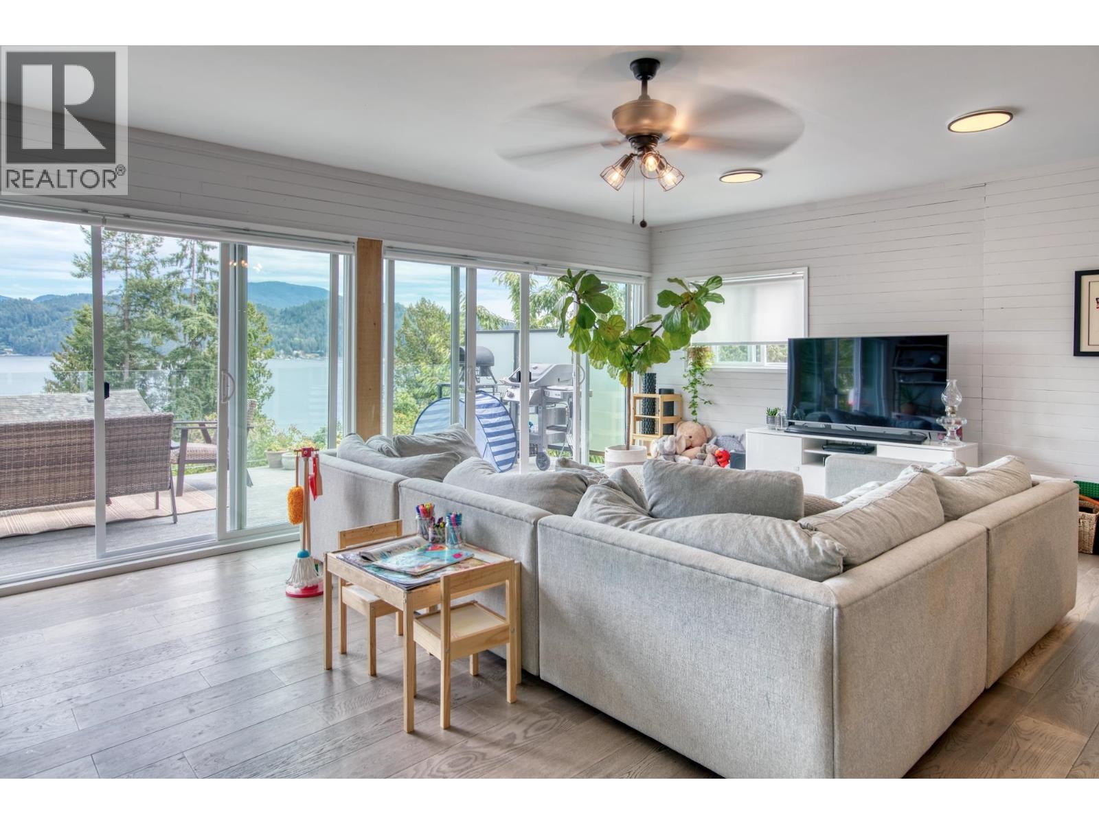 798 FISHER ROAD, Gibsons